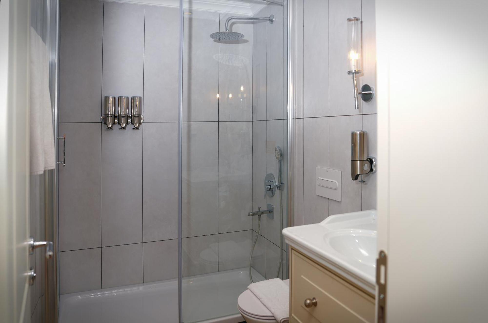 Gaia Suites Истанбул Екстериор снимка